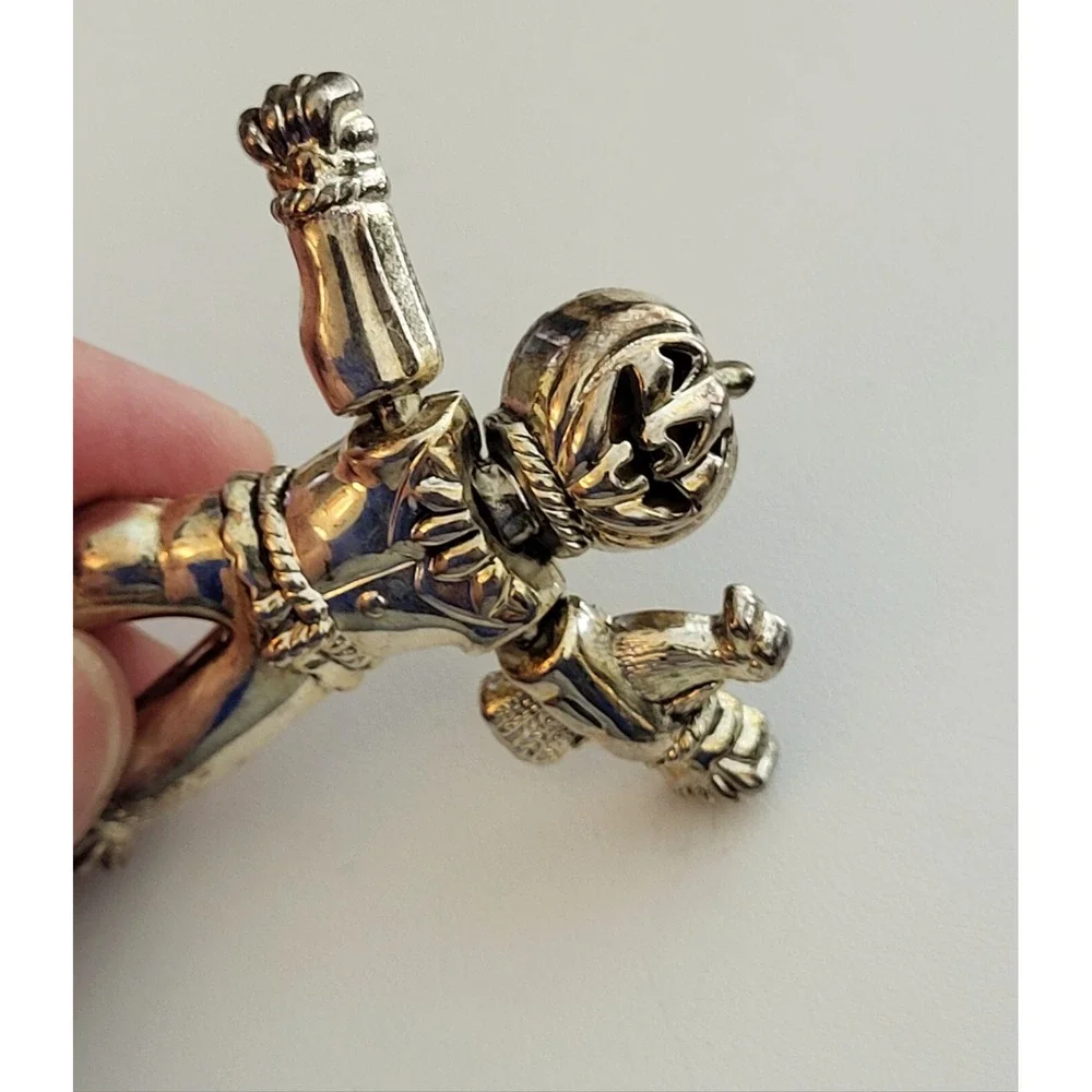 Vintage Best Scarecrow Jointed Brooch Pendant Silver Articulating‎ Halloween Pin